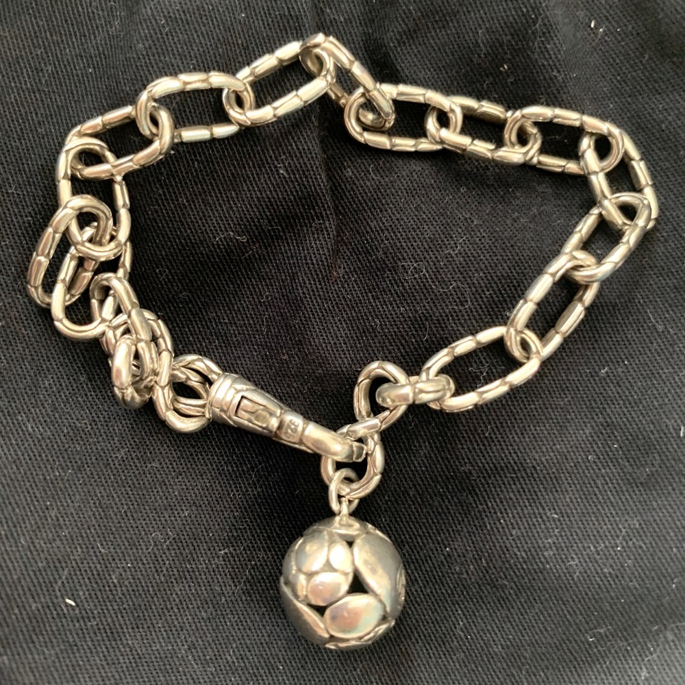 ⚡️SOLD⚡️John Hardy Bracelet. Sterling silver.